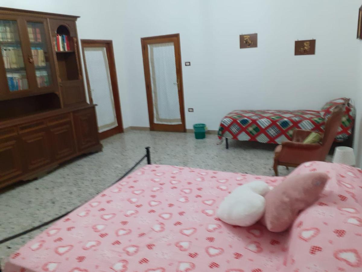 Bed and Breakfast A Casa Di Adele Caserta Zewnętrze zdjęcie